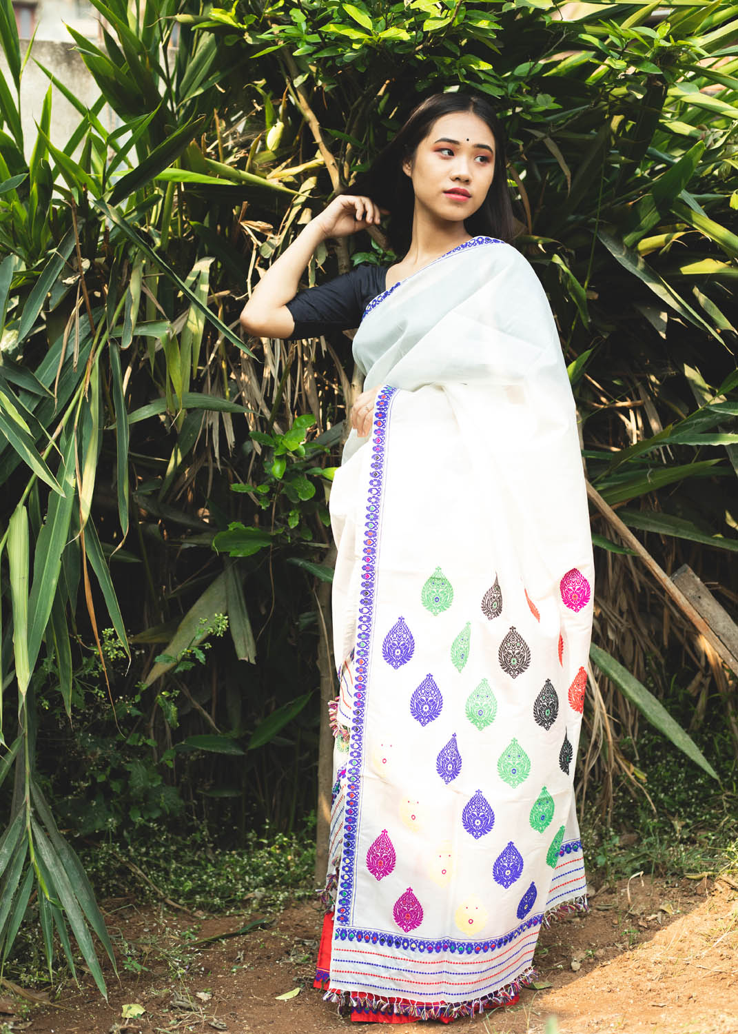 Satrangi Pearly White Kesa Paat Silk Mekhela Sador