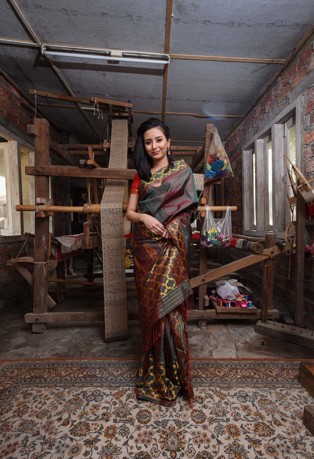 Sarangi Green and Maroon Dual Tone Paat Silk Mekhela Sador