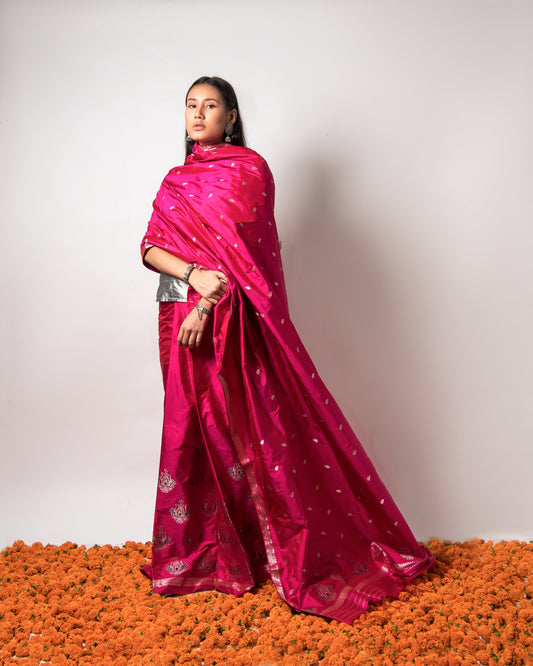 Kumkum Lush Pink-Silver Paat Silk Mekhela Sador