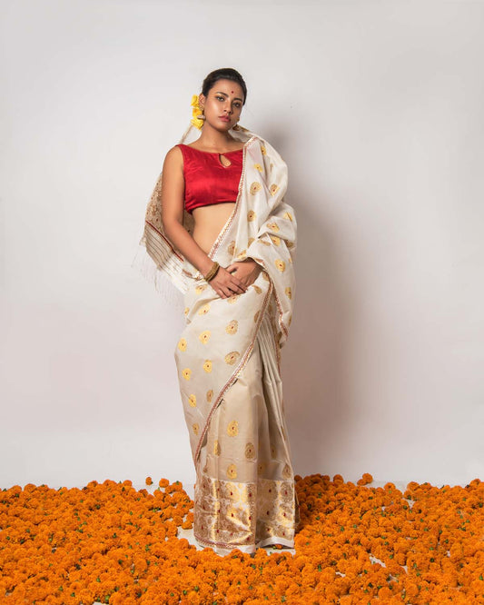 Pournami White-Golden Kesa Paat Mekhela Sador