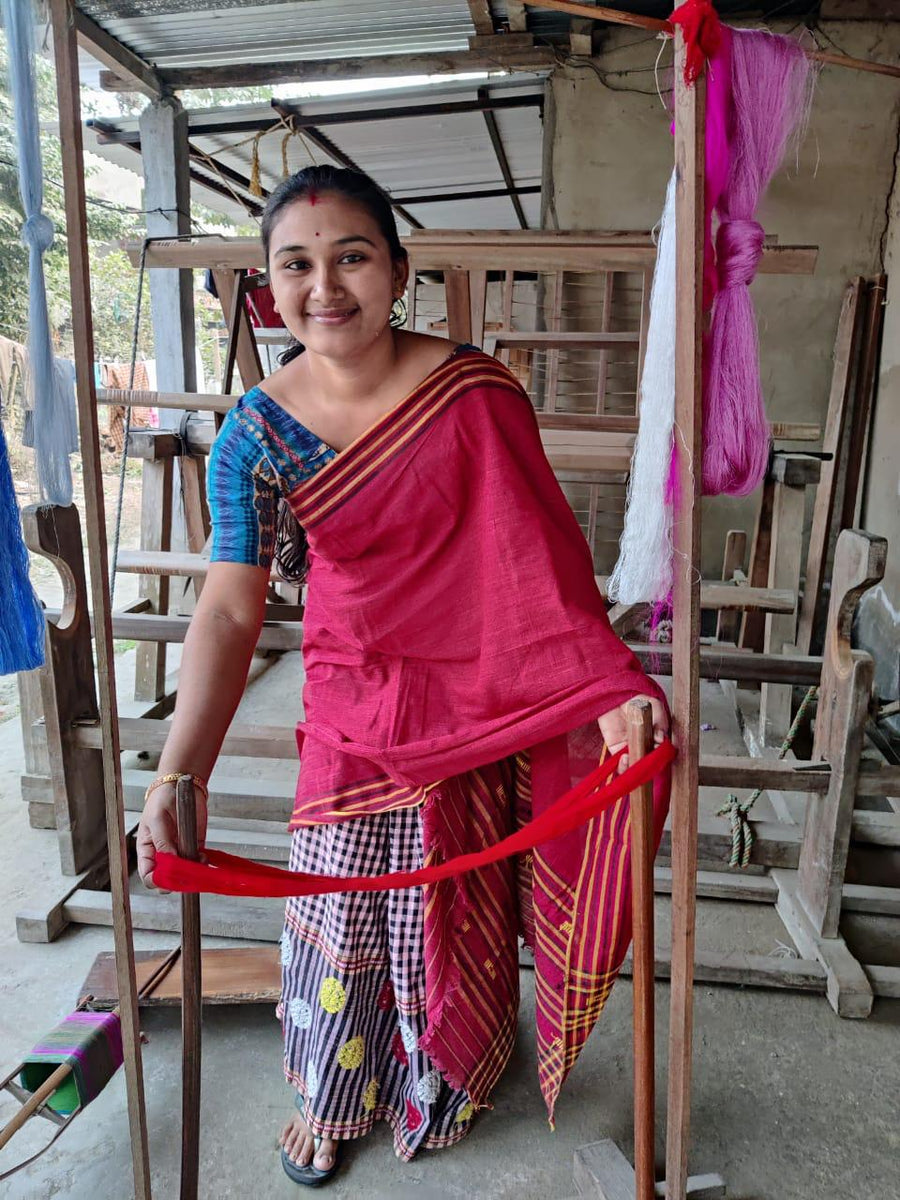 Xeuti, weaver at Sereki