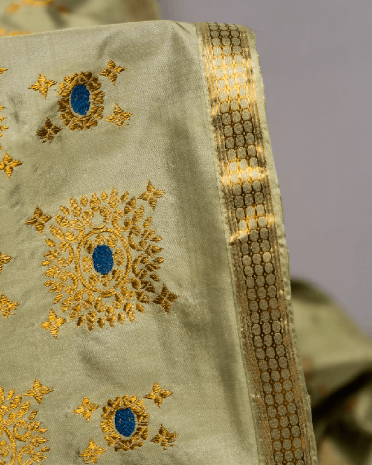 Zariza Paat Silk Mekhela Sador