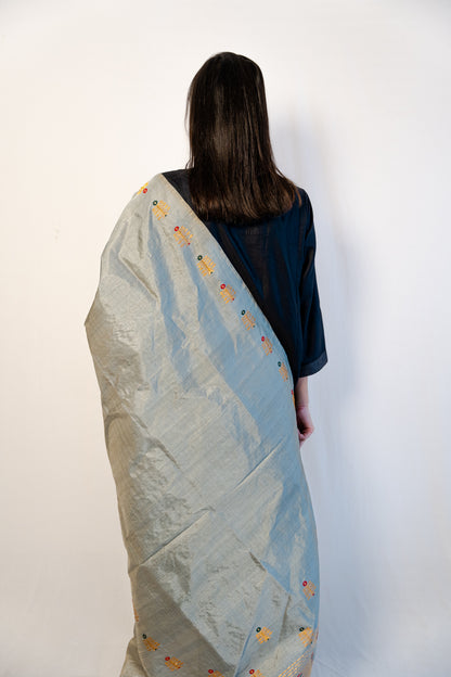 Soha Gray-Gold Kesa Paat Silk Sador