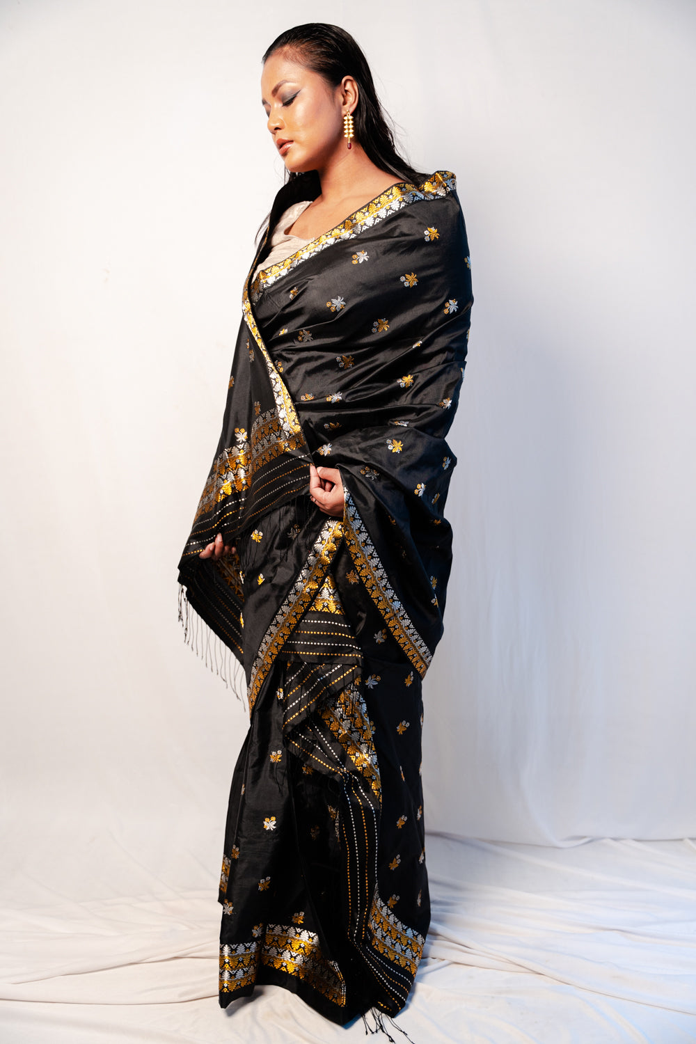 Black on sale mekhela sador