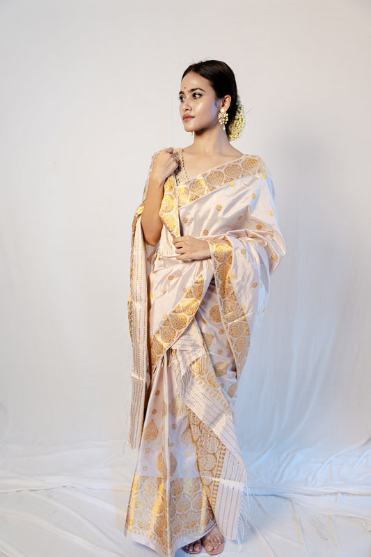 Tripurasundari Pearl White- Gold Paat Silk Mekhela Sador