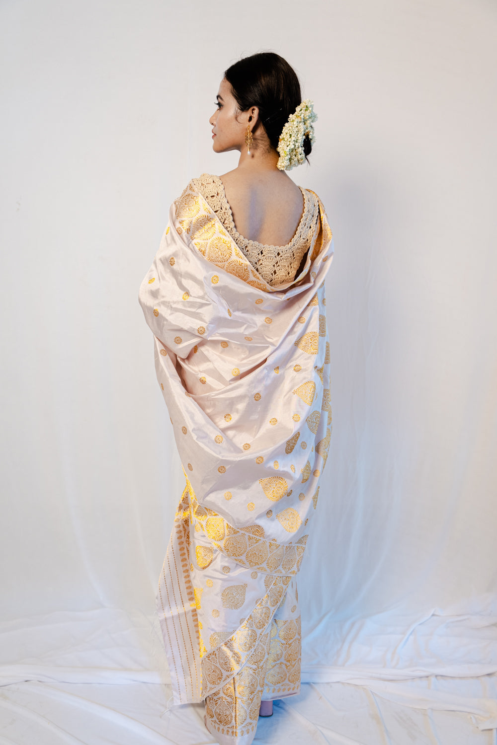 Tripurasundari Pearl White- Gold Paat Silk Mekhela Sador