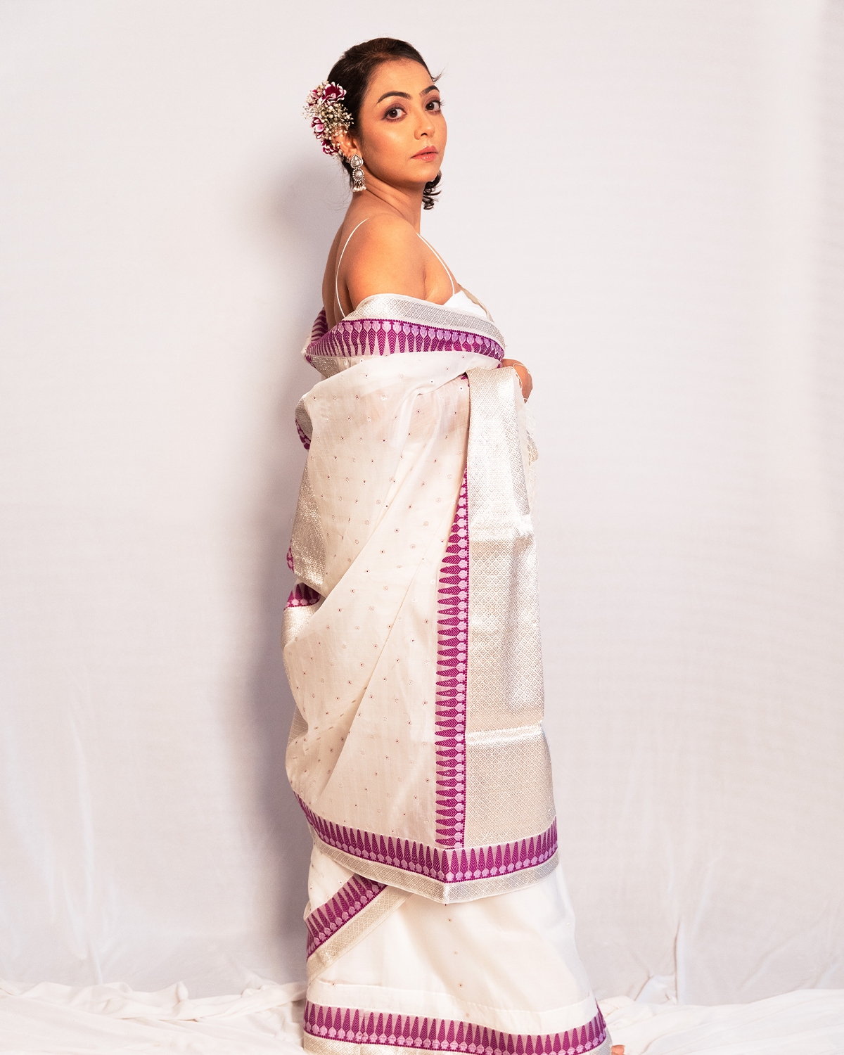 Chandra Silvery White Kesa Paat Silk Saree