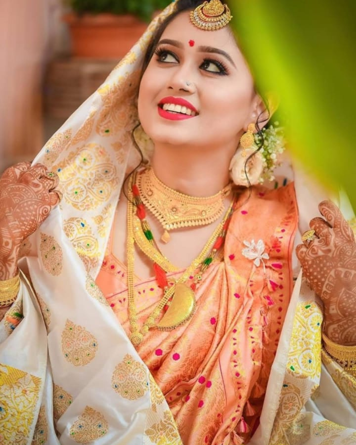 Ankita Biya Royal White Gold Paat Silk Mekhela Sador Sereki.in