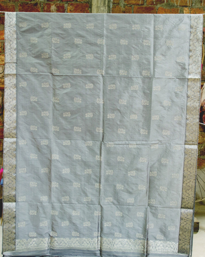 Sadhani Lava Grey-Silver Paat Silk Mekhela Sador